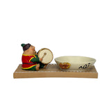 شخصية رمضان زينة مع صحن تقديم - عجيب